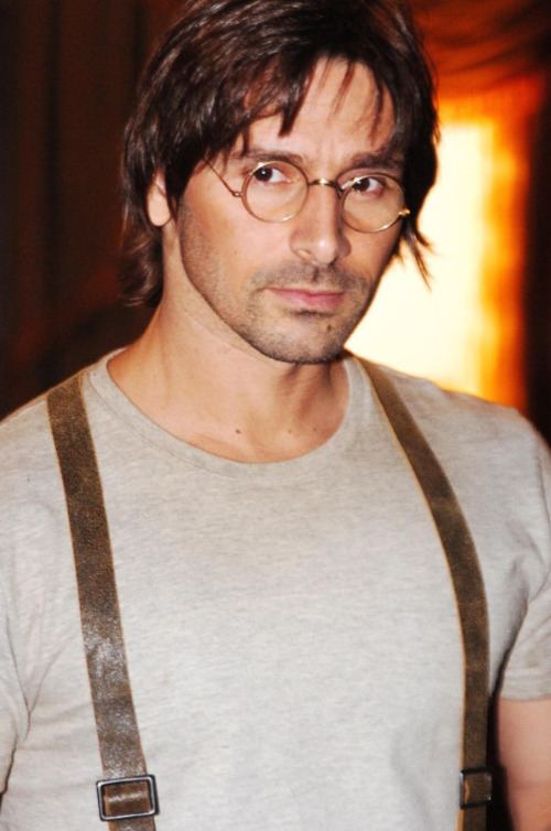 Em 2006, participou de Bang Bang como o veterinário Josh Lucas e conquistou a primeira edição do quadro Dança no Gelo, do Domingão do Faustão.
