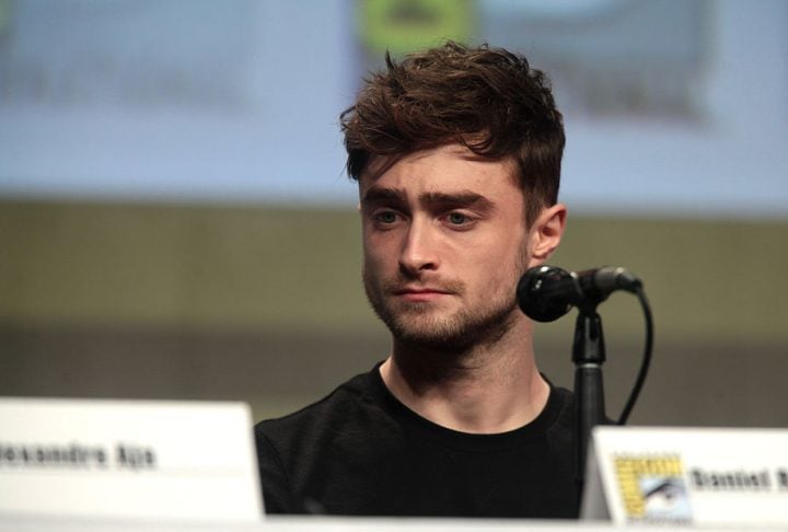 Além disso, Radcliffe costuma se abrir publicamente sobre suas lutas pessoais, incluindo sua batalha contra o alcoolismo, que perdurou até meados de 2010.