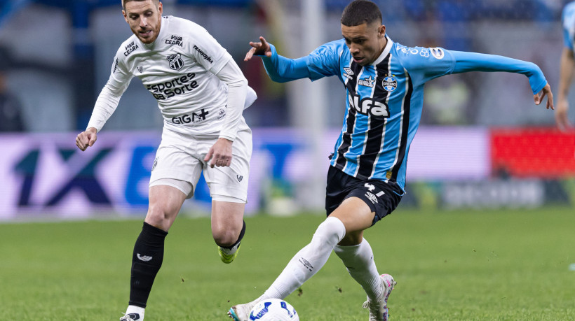 Partida entre Grêmio e Ceará, válida pelo Campeonato Brasileiro 2025