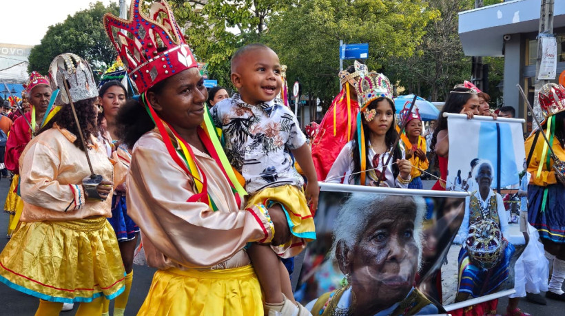 Brincantes do reisado prestaram homenagem a Mestra Margarida, falecida em março de 2025