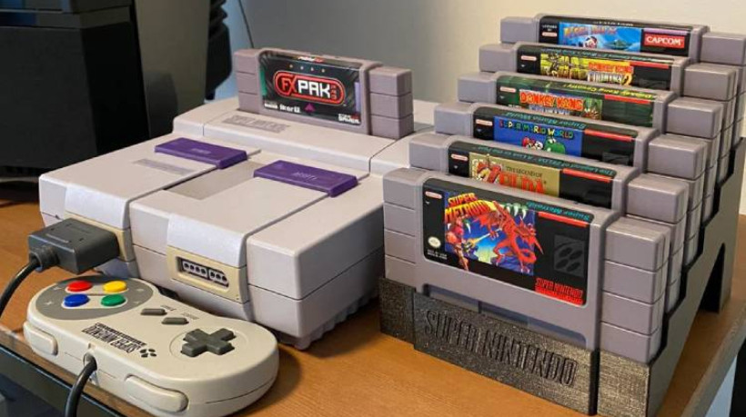 A partir de 1993, o Brasil foi o primeiro país fora dos Estados Unidos a ter produção oficial do Super Nintendo, por meio da Playtronic