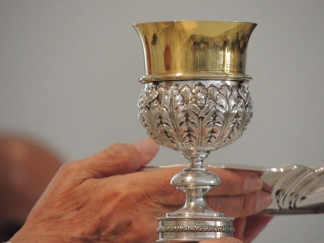 Também conhecido como vinho eucarístico, o vinho de missa é um tipo especial de vinho utilizado em celebrações religiosas, principalmente na Eucaristia da Igreja Católica.