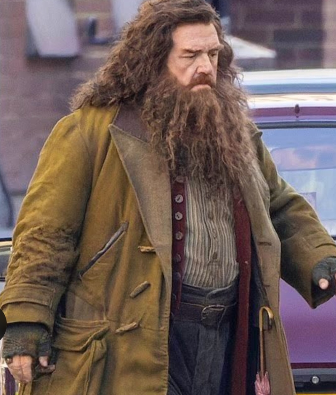 A produção da série de TV sobre a saga de magia de Harry Potter está avançando para alegria dos fãs. Imagens das gravações chamam atenção nas redes sociais.