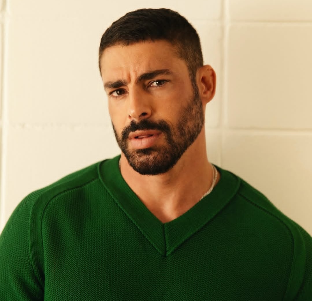 A mãe de Cauã também teve o vírus da Aids. E Cauã enfatizou a necessidade de as pessoas não agirem com preconceito em relação às vítimas do HIV. Ele também contou que Denise adorava a neta Sofia, filha de Cauã com Grazi Massafera. Ela escrevia livros para a menina. 