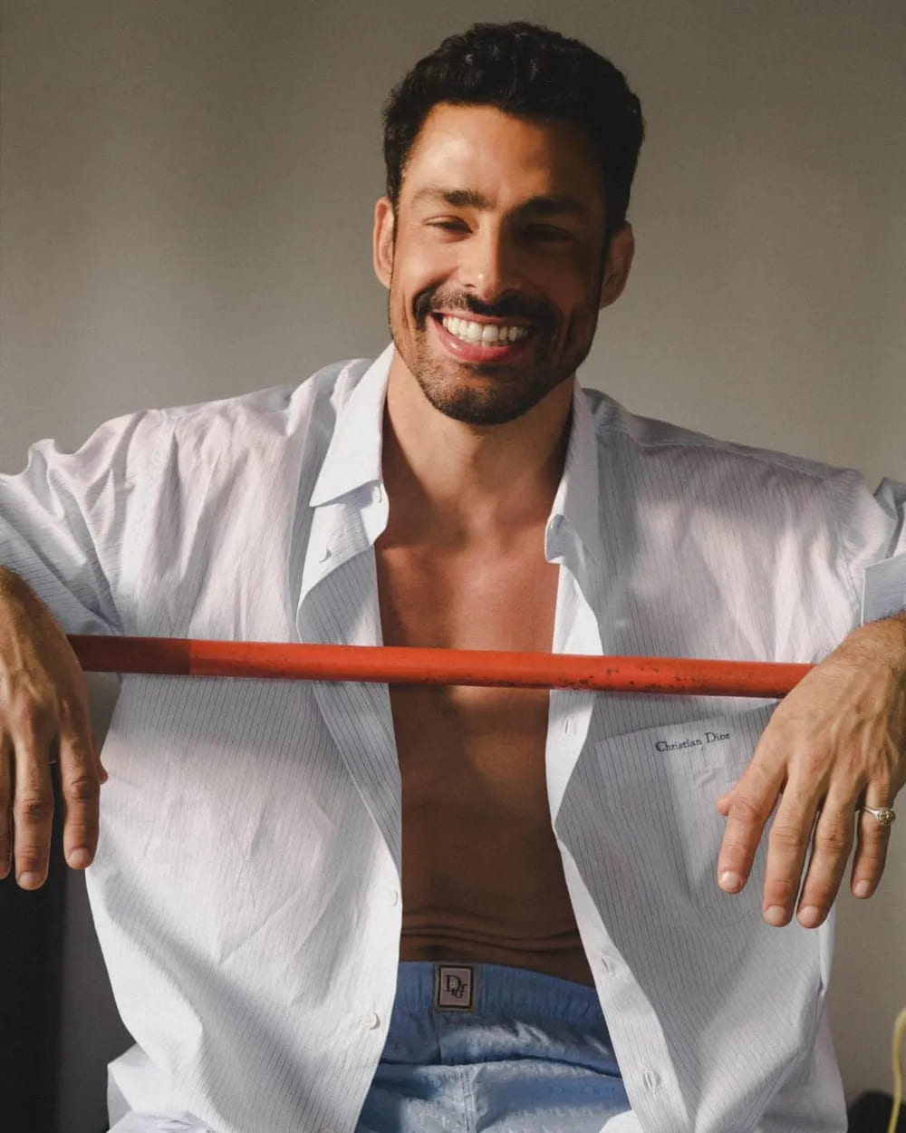 O ator Cauã Reymond anunciou que vai dar uma pausa na carreira após a novela 