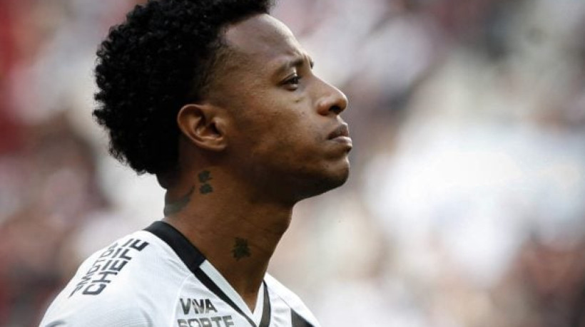 Volante sente um incômodo na parte posterior da coxa esquerda no revés por 3 a 2 para Corinthians, pela 21ª rodada do Campeonato Brasileiro