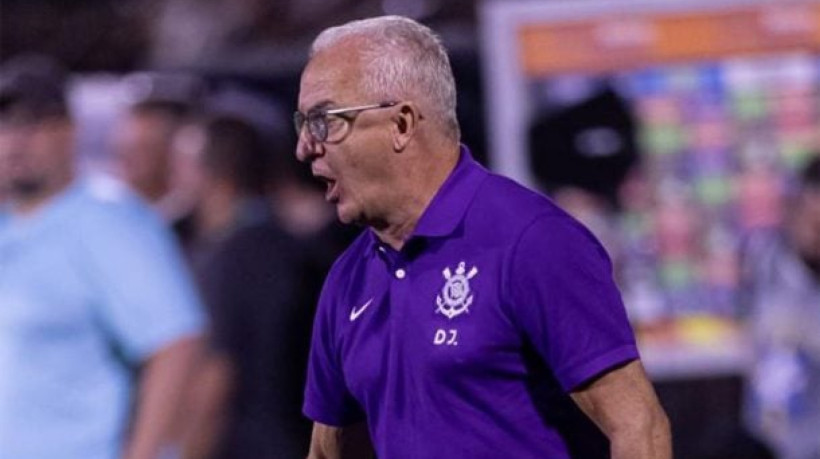 Técnico prefere iniciar a partida sem a presença do 'mago' Rodrigo Garro e também comenta sobre vacilos ao longo da temporada