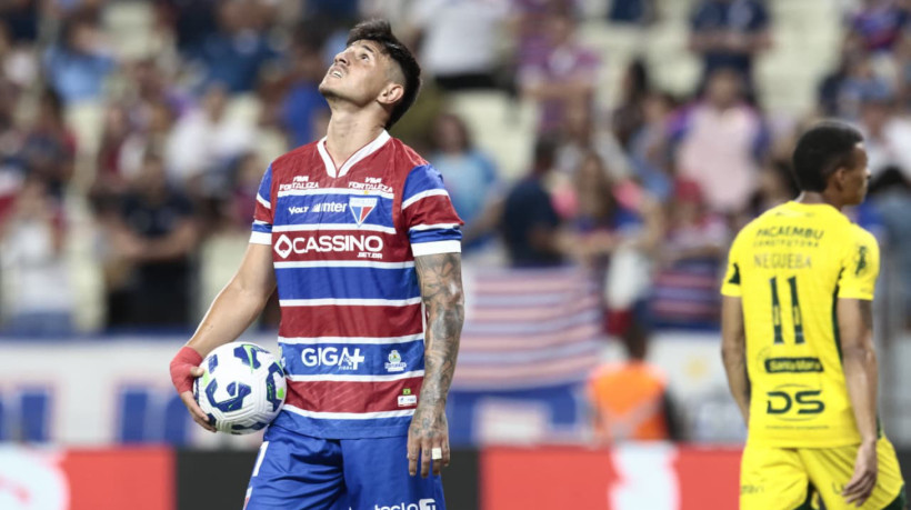 Bareiro, atacante do Fortaleza, perdeu uma penalidade e segue sem marcar o primeiro gol pelo Tricolor