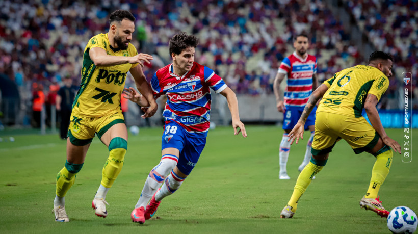 O Fortaleza enfrenta o Internacional, pelo Campeonato Brasileiro