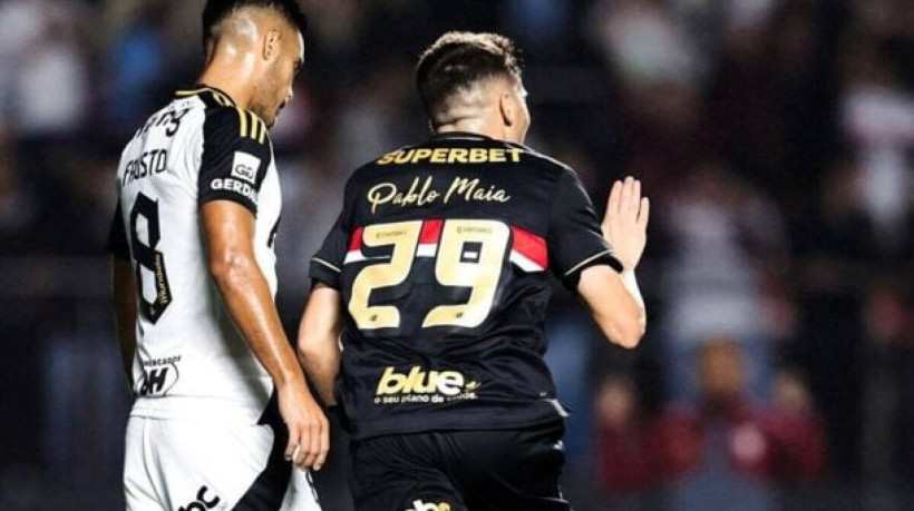Vitória por 2 a 0 no Morumbis leva o São Paulo ao sétimo lugar. Os mineiros, muito desfalcados, pouco ofereceram de perigo 