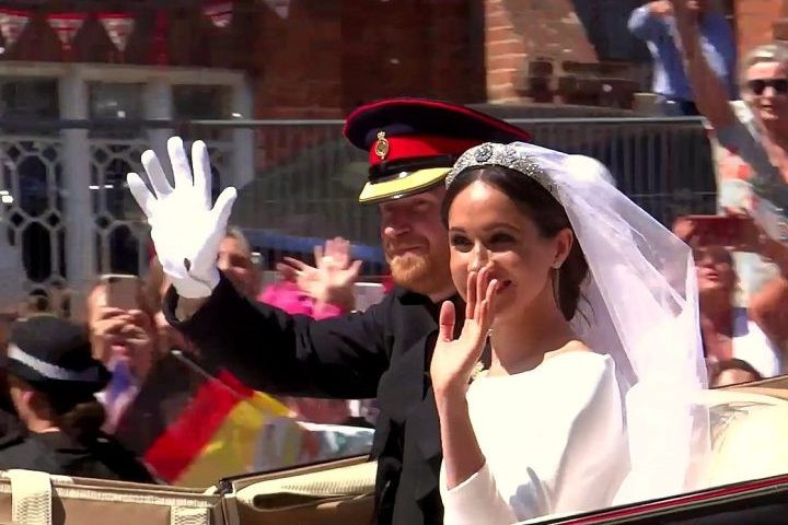 Na época, a união foi vista por muitos como um marco na modernização da monarquia britânica. 