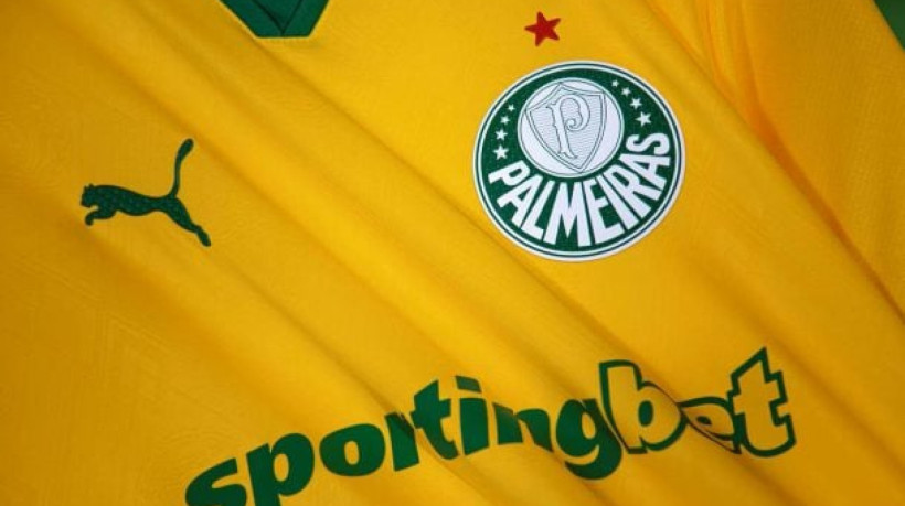 Camisa faz referência ao amistoso contra o Uruguai quando o clube representou a Seleção Brasileira. Estreia será nesta segunda, contra o Sport