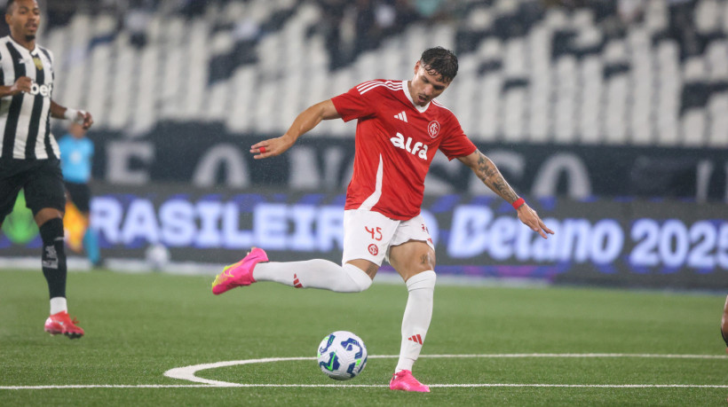 Lucca, ex-Internacional, é o novo atacante do Ceará