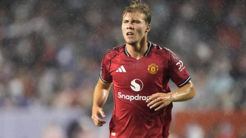 Clube italiano negocia empréstimo com opção de compra por jogador de 22 anos, sem espaço no time inglês