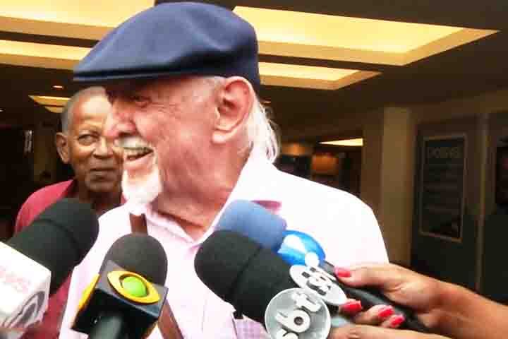 Após o fim de “O Pasquim”, em novembro de 1991, Jaguar seguiu atuando na imprensa. 