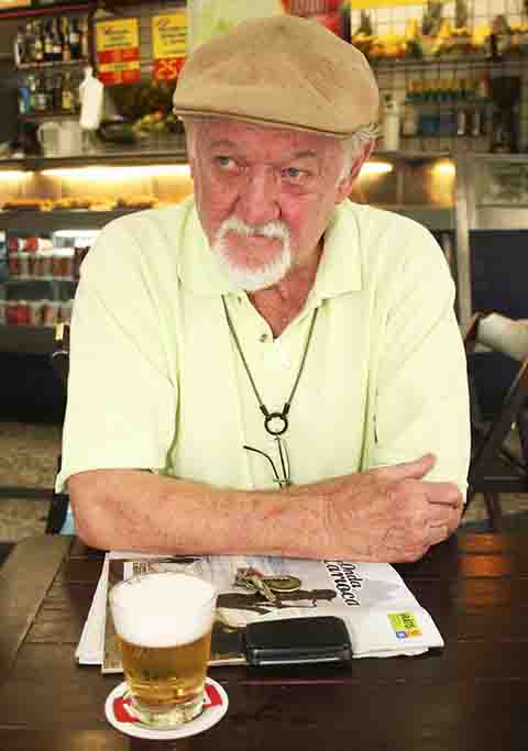 Em 1968, publicou sua primeira obra em livro, “Átila, você é bárbaro”, com desenhos e textos combativos, com críticas ao preconceito, à violência e à ignorância.
