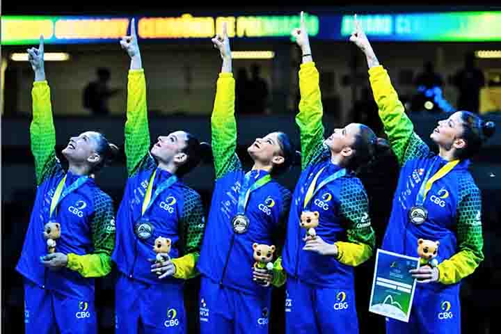 O quinteto brasileiro obteve a impactante nota de 28.550 e ficou apenas 0,1 abaixo da Ucrânia, que totalizou 28.650 e levou o ouro.
