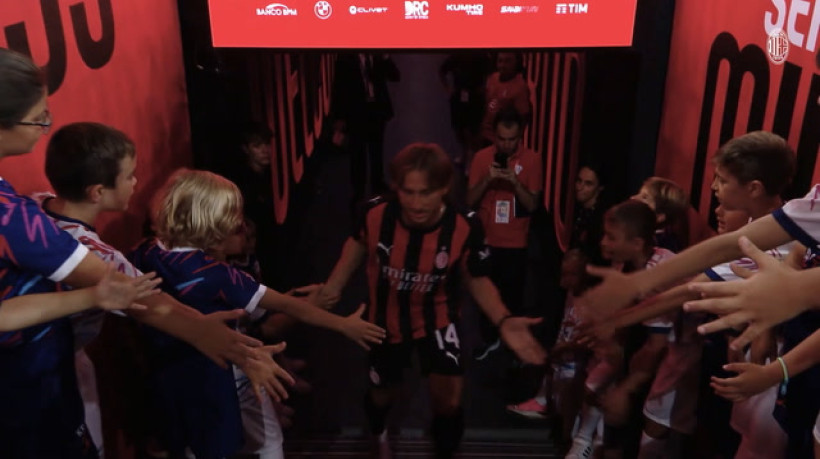 Luka Modric estreia na Serie A pelo Milan; veja bastidores