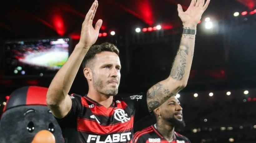 Espanhol atuou novamente como titular do Rubro-Negro no triunfo histórico sobre o Vitória, por 8 a 0, no Maracanã, pelo Brasileirão