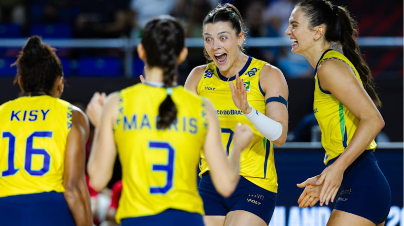Seleção brasileira feminina de vôlei bateu Porto Rico por 3 a 0