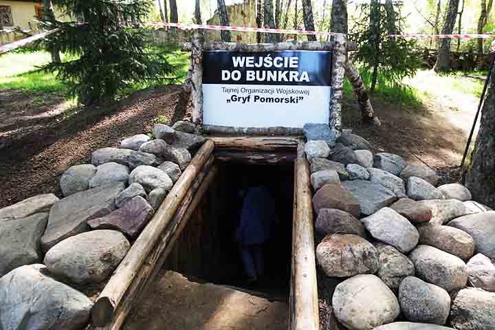 Outro marco é um bunker soviético que recria experiências da Guerra Fria.
