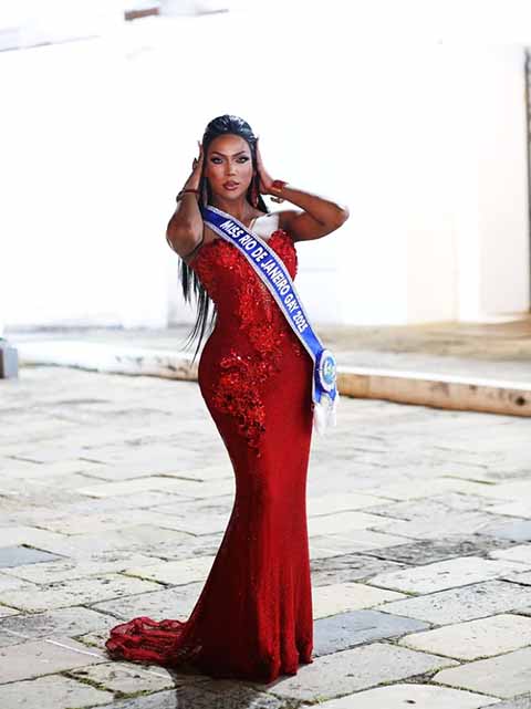 Ela se posicionou como símbolo de representatividade - ao mesmo tempo racial, religiosa e de gênero. 
