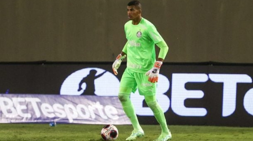 Goleiro revelou que chegou a voltar para casa no começo deste ano e quase abandonou carreira pelo alviverde