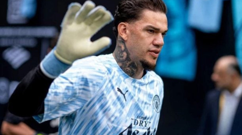 Treinador português quer liberar ex-Athletico após falha na decisão da Supercopa da Arábia Saudita