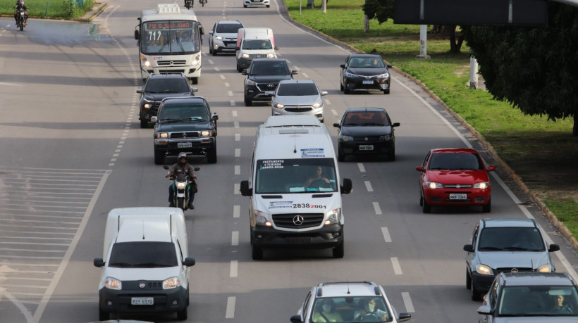 Agora, quase todo o processo de compra e venda de veículos pode ser feito pela internet, restando apenas a vistoria como etapa presencial