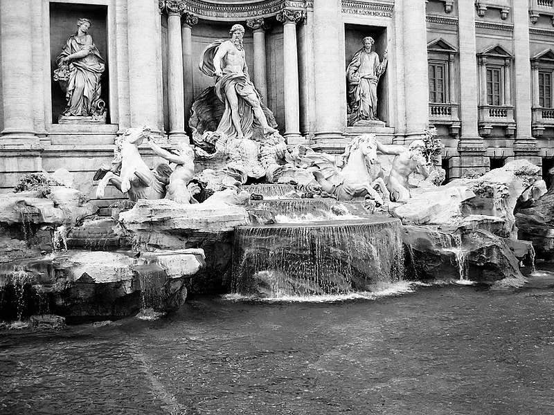 No cinema, a Fontana di Trevi foi cenário de famosa cena no filme “La Dolce Vita” (“A Doce Vida”), de Federico Fellini, icônico diretor italiano. 

