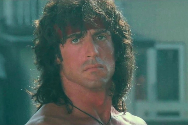 Já em “Rambo III”, lançado em 1988, Rambo vai ao Afeganistão para resgatar seu antigo mentor, o coronel Trautman, e luta ao lado dos mujahideen contra as forças soviéticas.