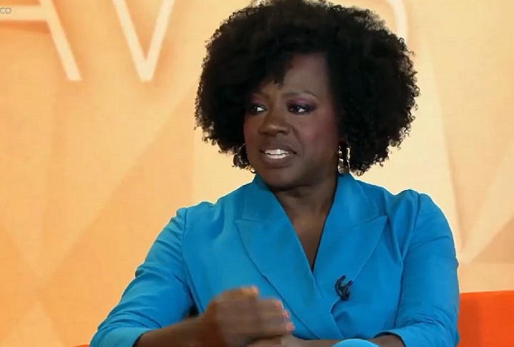 Tenho uma carreira que pode ser comparável à de Meryl Streep, Julianne Moore e Sigourney Weaver. Elas trilharam o mesmo caminho que eu, e ainda assim, eu não estou nem perto delas, continuou.