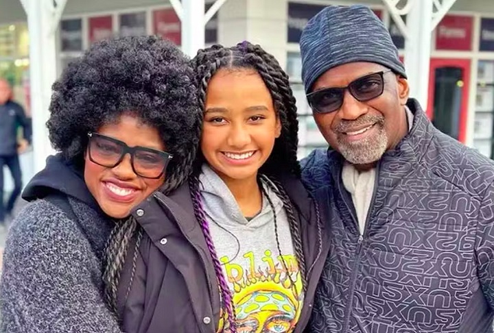 Na vida pessoal, Viola é casada com o ator Julius Tennon desde 2003 — eles se conheceram em um set de filmagem, em 1999. Eles têm uma filha juntos, Genesis.