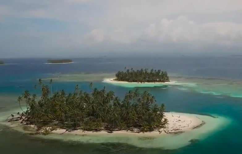 Já as Ilhas San Blas são um arquipélago composto por cerca de 365 ilhas, conhecido por suas praias de areia branca e águas cristalinas.