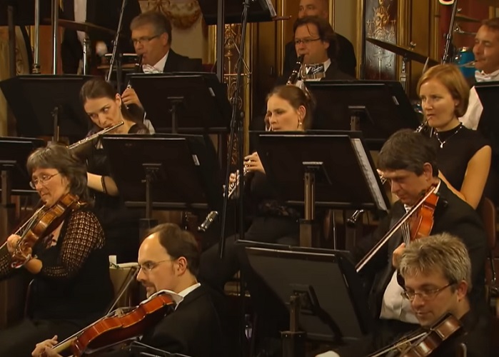 Criada em 1983, a Orquestra Festival de Budapeste surge como uma das principais instituições culturais da Hungria, reconhecida por seu repertório que mistura peças clássicas e modernas.