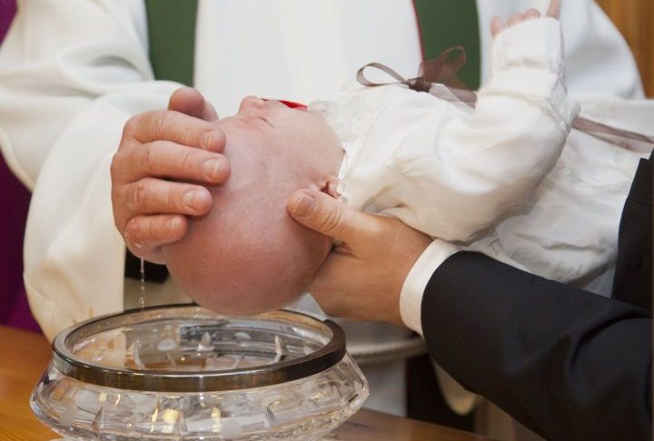 O Código de Direito Canônico — a constituição da Igreja Católica, promulgada em 1983 — recomenda que sejam evitados nomes alheios ao senso cristão no batismo.