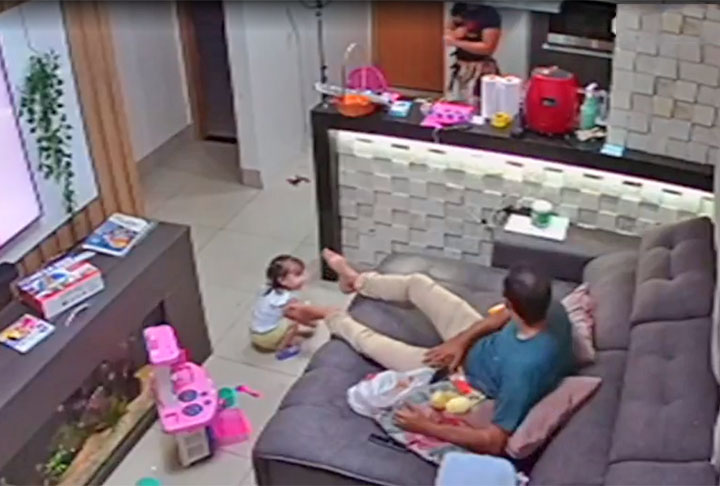 Em 2023, uma panela de pressão explodiu na cozinha de uma casa em Luziânia, Goiás. A câmera da casa gravou o momento do acidente. No vídeo, dá pra ver Sphefanie na cozinha e Wesley na sala, descascando batatas no sofá.  A filha do casal, Gabriele, está com o pai.