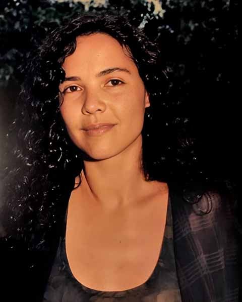 Fez sucesso com papéis em novelas icônicas dos anos 90, como Pedra Sobre Pedra e Renascer, em que interpretou as personagens Jerusa e Joana.