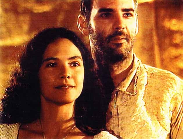 Em 1994, esteve no elenco de Uma Mulher Vestida de Sol, um especial de TV, onde interpretou Rosa. Esse programa foi baseado numa obra de Ariano Suassuna, um escritor brasileiro, e mostrou a história sobre o amor proibido entre Rosa e Francisco no  Nordeste do Brasil.