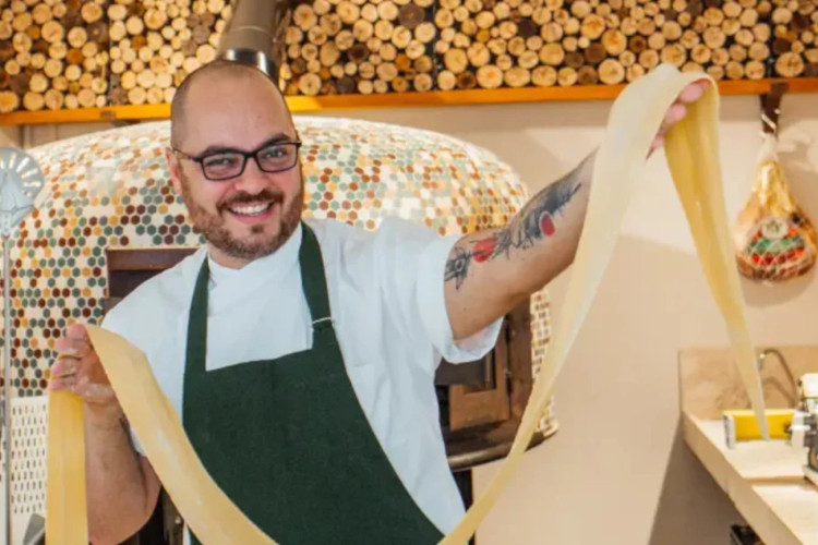 Diego Sacilotto entrou no programa sendo dono de múltiplos restaurantes, abrindo mais um após sua vitória 