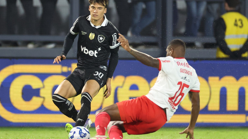 O Botafogo vai enfrentar o Bragantino hoje, 30, pelo Brasileirão. 