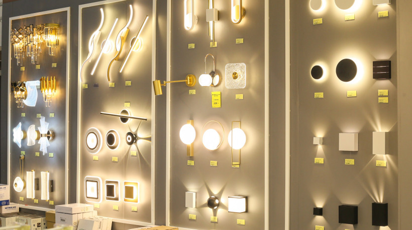 A Normatel tem se destacado no mercado de iluminalção por unir consultoria técnica e diversidade de opções em pronta entrega