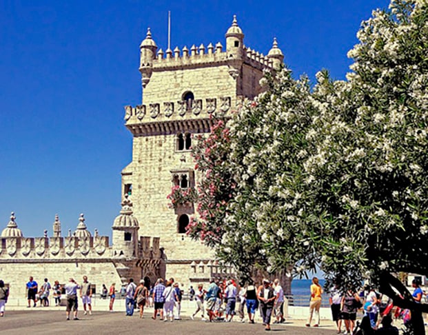 Aproveitando a celebração dos 50 anos do fim da ditadura em Portugal, veja Sete Maravilhas que existem no país e que foram escolhidas por votação. Lugares imperdíveis para quem quer conhecer a Terrinha, como Portugal é chamado carinhosamente, 
