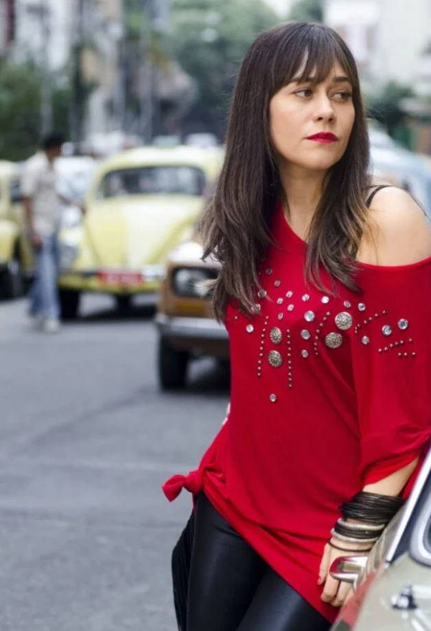 Em Boogie Oogie , de 2014,  viveu Susana Bueno, uma mulher rancorosa que troca dois bebês na maternidade para se vingar de seu ex-amante, Fernando, regressando de Nova Iorque para desvendar o segredo.
