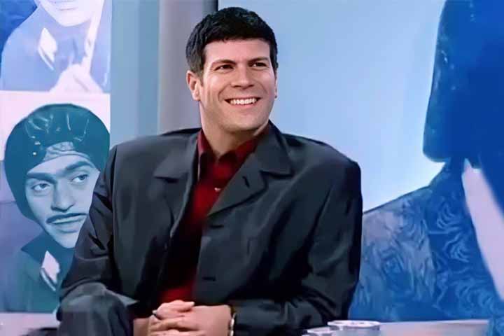 Seguiram-se outros trabalhos, como “Psico Trópico”, “Rock Popular Brasileiro, “O Amor Me Escolheu” e “La Cruz y La Espada”. Em 2005, lançou “Acoustic Live” com a banda PR.5, interpretando sucessos internacionais.
