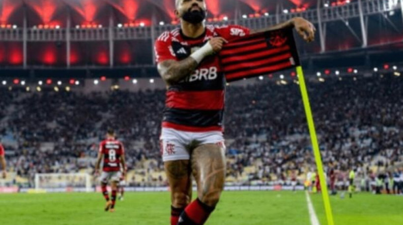 Flamengo parabeniza Gabigol pelos seus 39 anos e jogador retribui com frase 'Uma vez Flamengo
Flamengo' e com dois corações em vermelho e preto