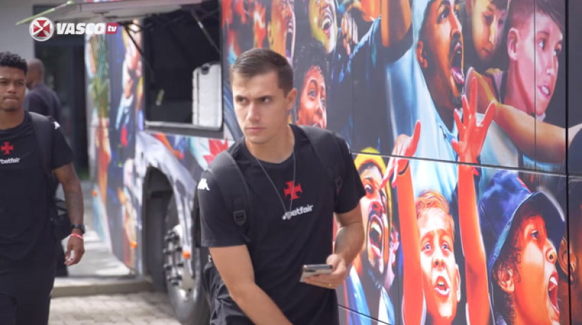 Vasco chega a Recife para enfrentar Sport