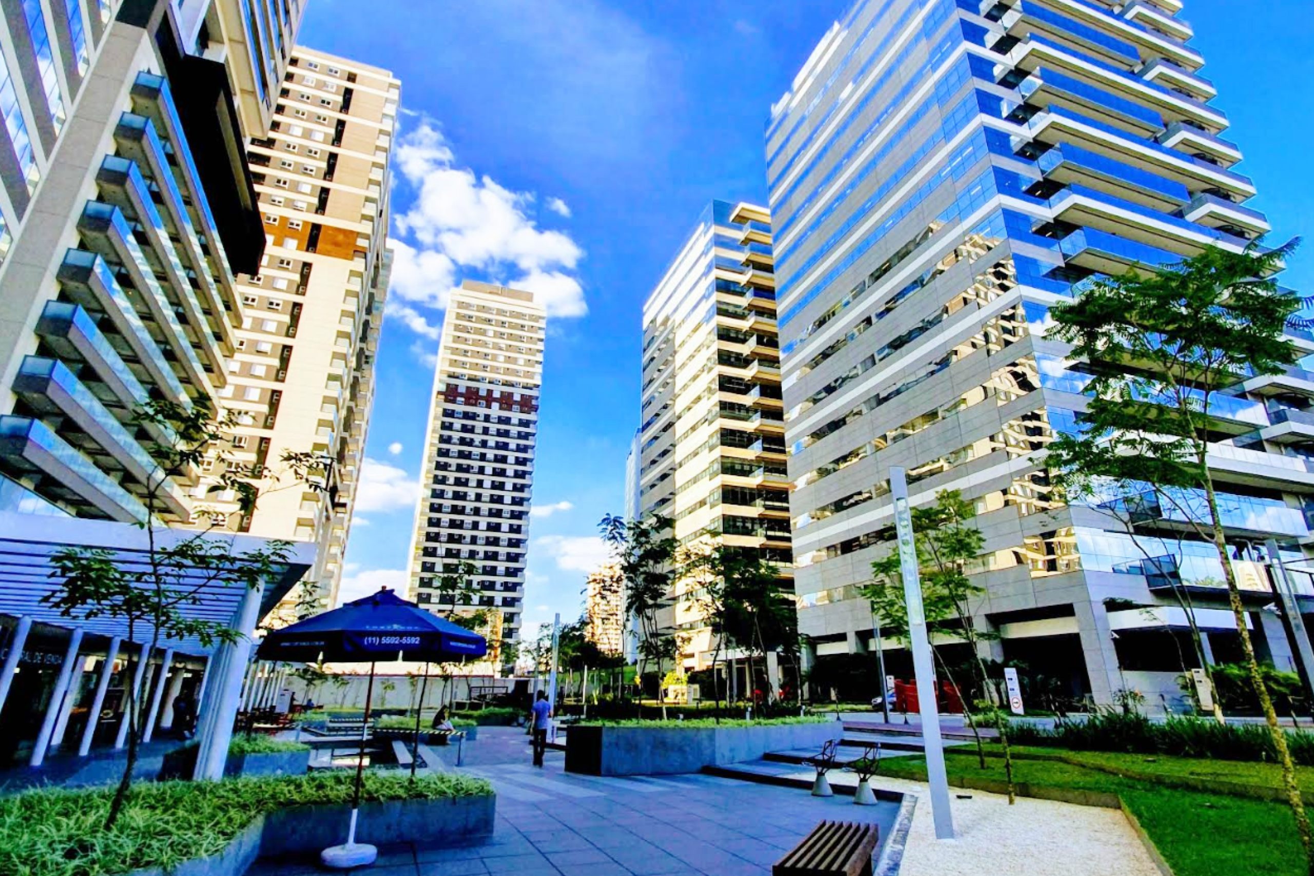 O projeto, desse modo, promete revitalizar a região sem apagar sua memória. Uma prova de que fé e desenvolvimento urbano podem caminhar juntos — com respeito à memória e moradias acessíveis e infraestrutura moderna. 


