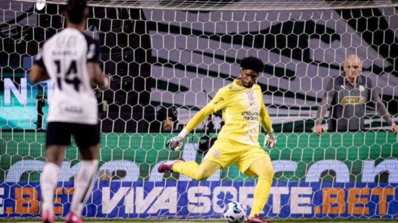 Goleiro elogiou atuação do Timão contra o Palmeiras, falou sobre reencontro com Carlos Miguel e comemorou nova convocação