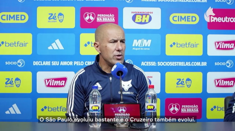 Leonardo Jardim analisa evolução do Cruzeiro e exalta Matheus Henrique